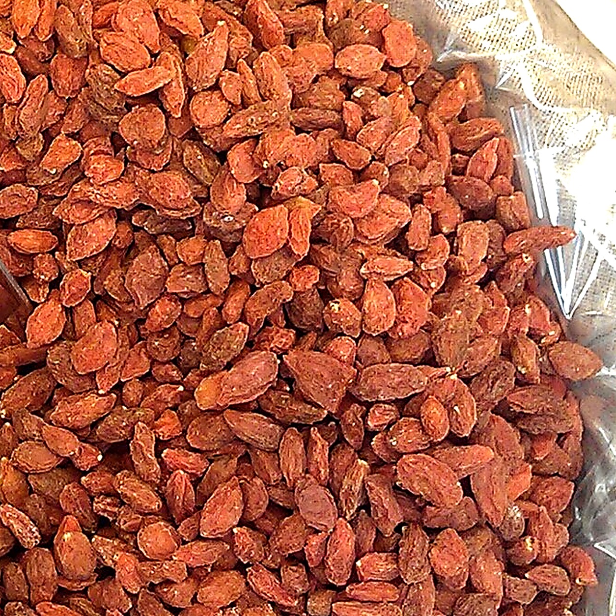 Dried goji berries